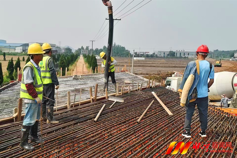 月洪公路建设2.jpg