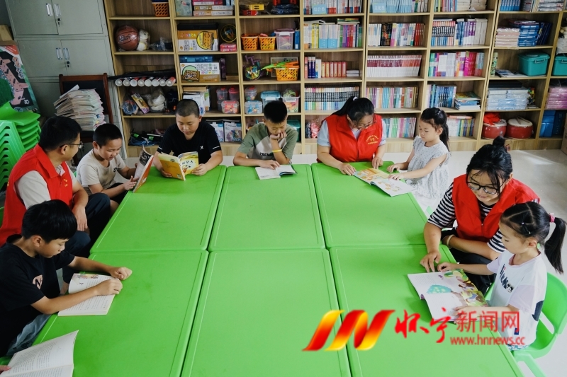 书香伴暑假4.JPG