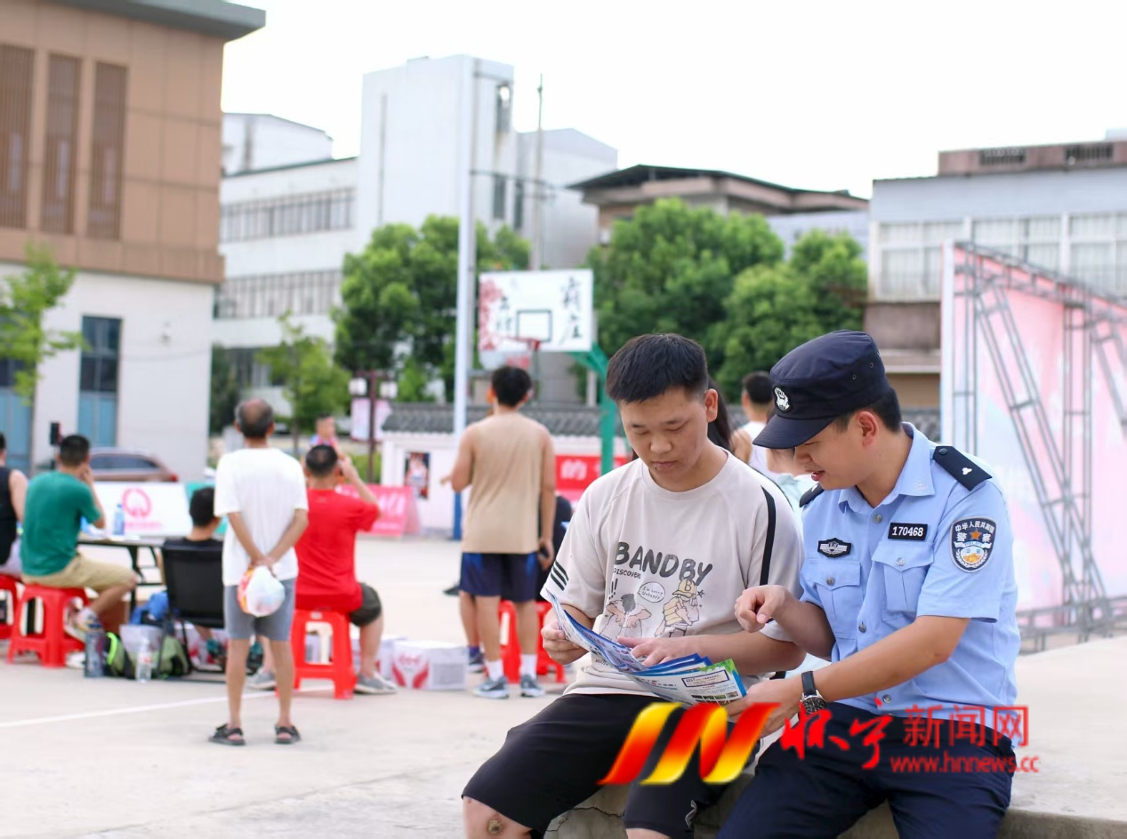 石牌镇-民警辅警篮球赛宣传禁毒活动.png